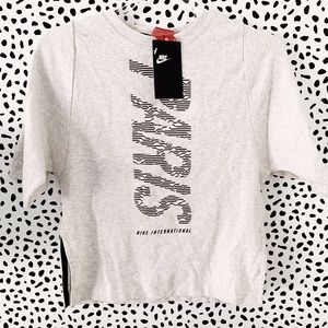 Graphic Nike Sweatshirt Cropped T-Shirt
